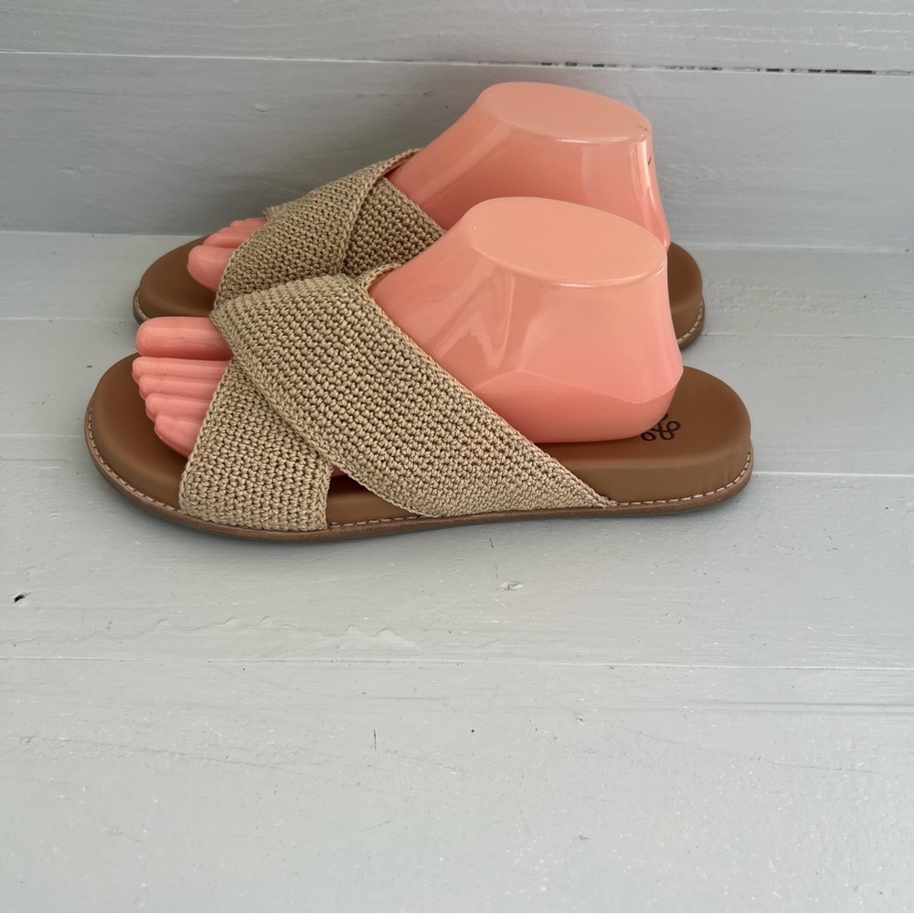The Sak Tan Women Sandals
